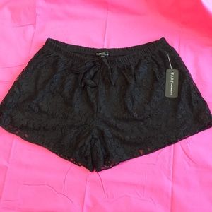 Black Tart collection